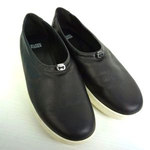 Eileen Fisher Sydney Black Washed Leather Sneaker Pull Tab Closure size 9